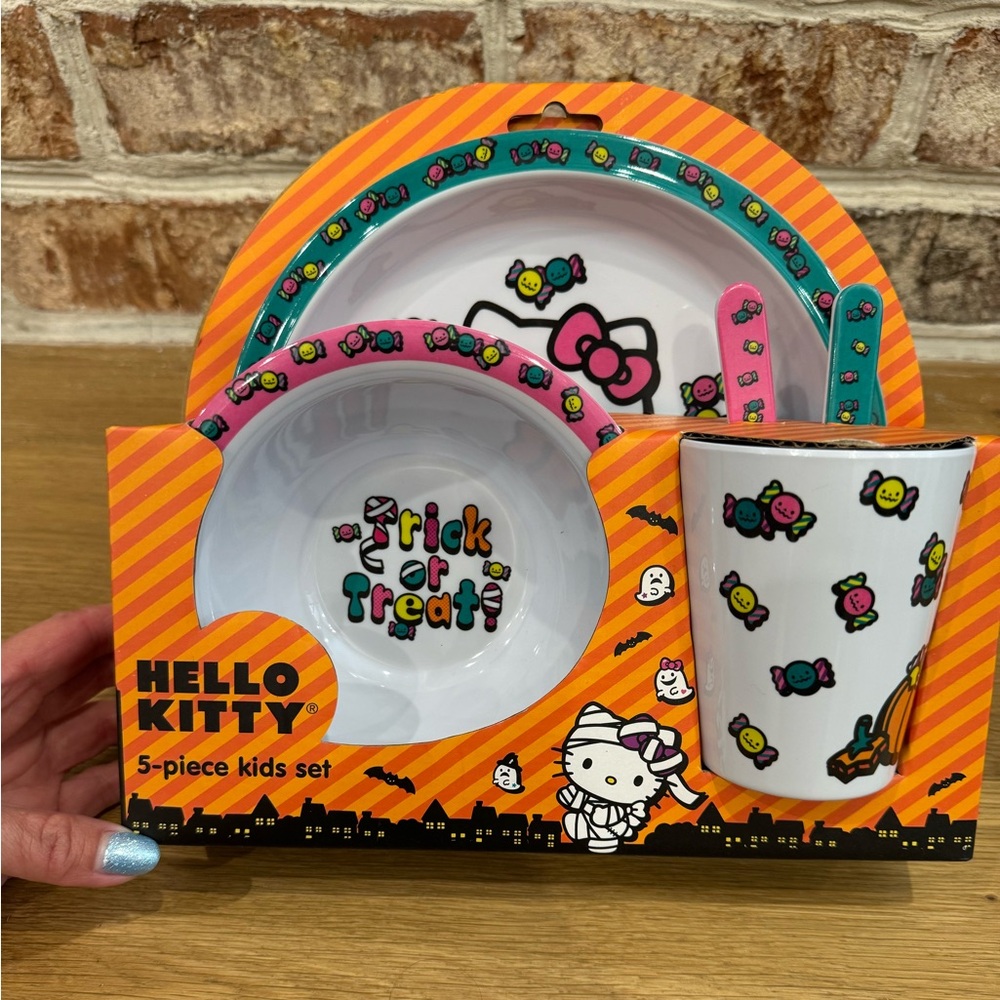 HELLO KITTY HALLOWEEN